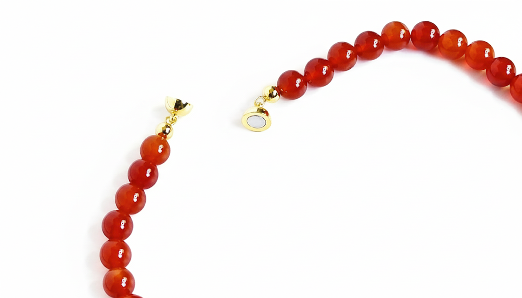 Scarlet Allure | Red Agate beds Necklace