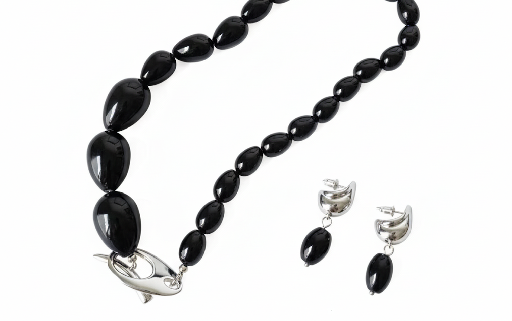 Onyx Empress | Black Onyx brass Necklace