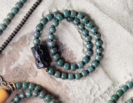 Green Bodhi Root with Curved Ebody wood