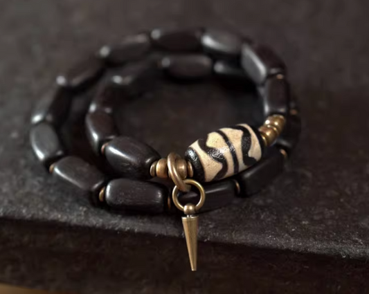 Ebony Wood with Double Tiger Tooth Dzi Bracelet