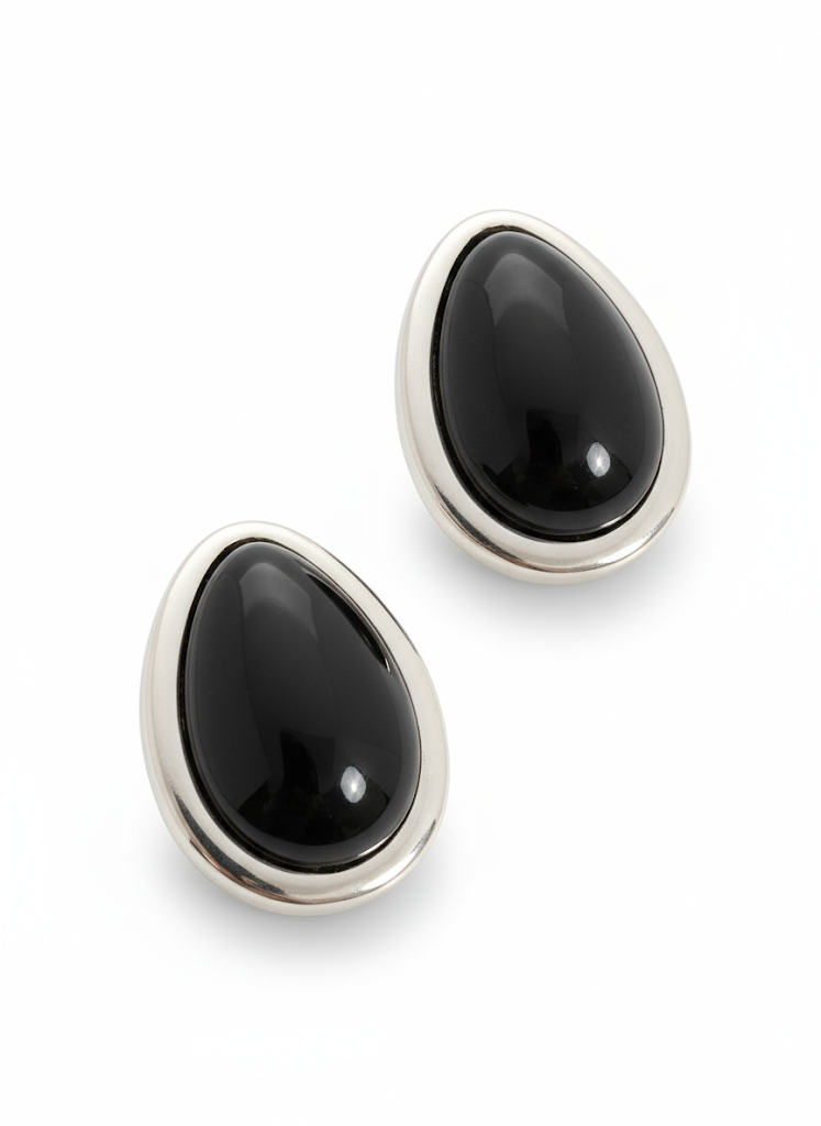 La Lune Noire | Black Agate Oval Stud Earrings