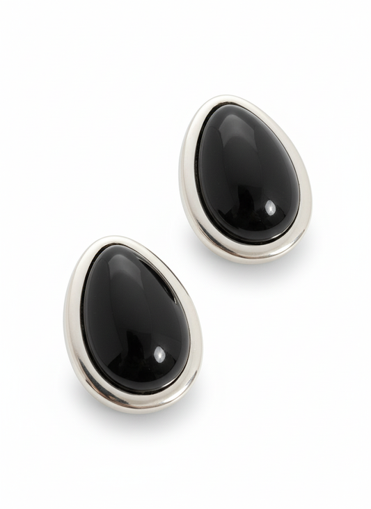La Lune Noire | Black Agate Oval Stud Earrings